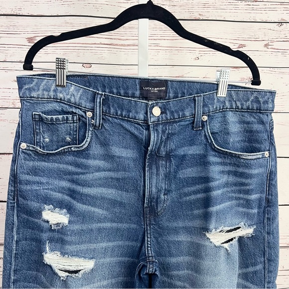 Lucky Brand Blue Boy Mid-Rise Relaxed Straight Leg Distressed Jeans Size 12/31 - Picture 5 of 13